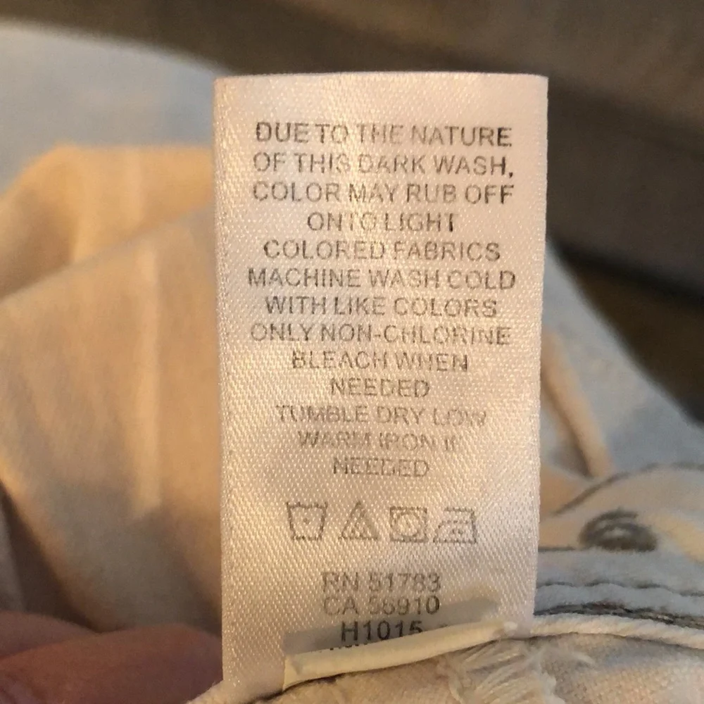 Maurice’s Capris Pants - Picture 10 of 10